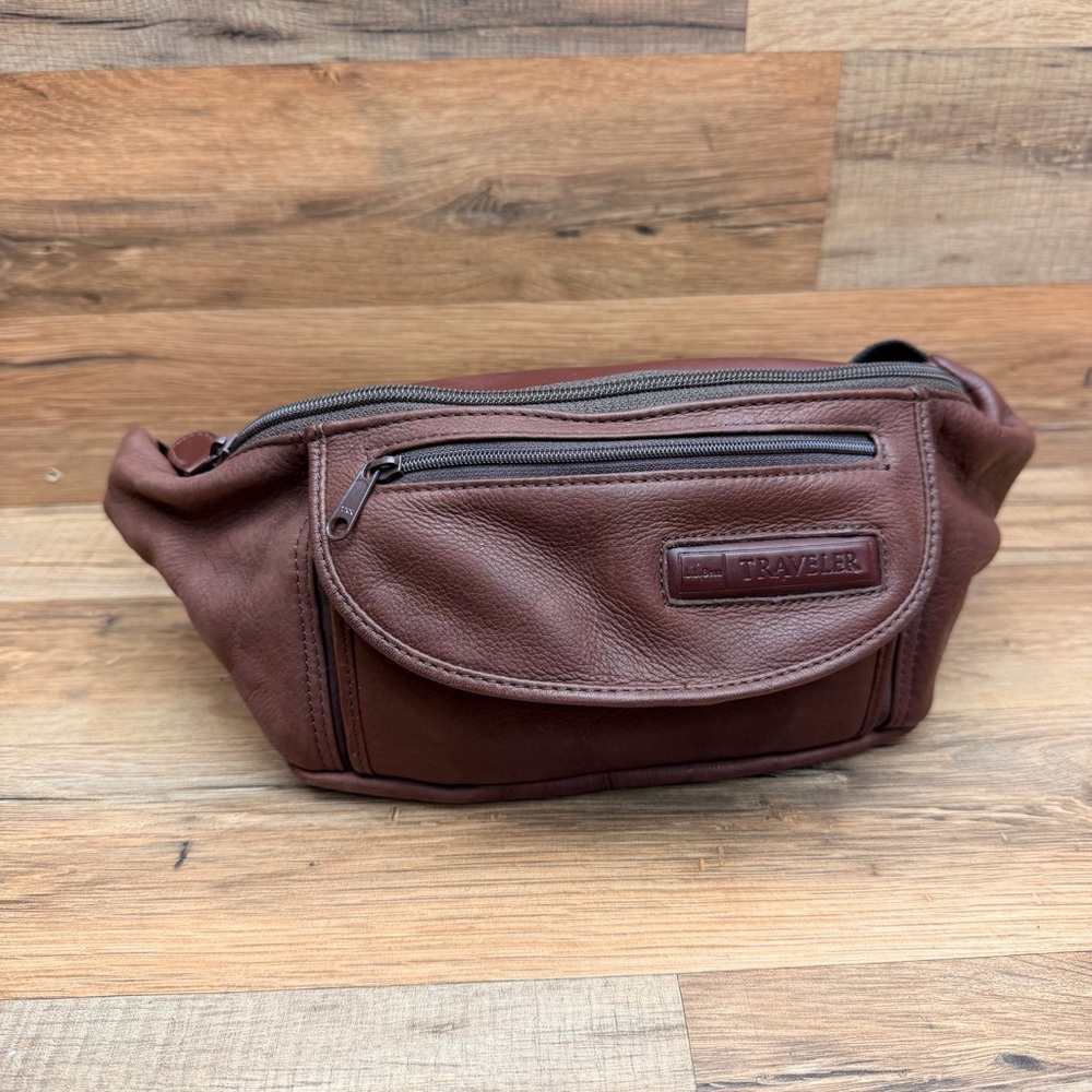 LL Bean ravel Brown Leather Waist Bag Traveler Zip Belt Pack - Picture 2 of 8